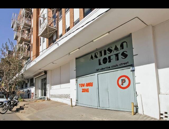 0.5 BEDROOM APARTMENT FOR SALE IN MABONENG